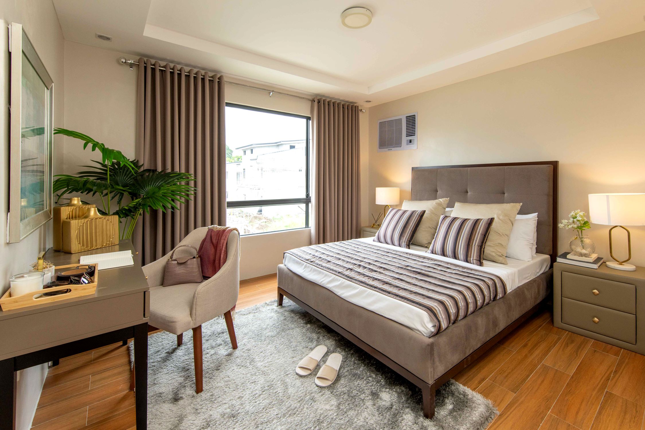 Sentrina Alaminos Amira